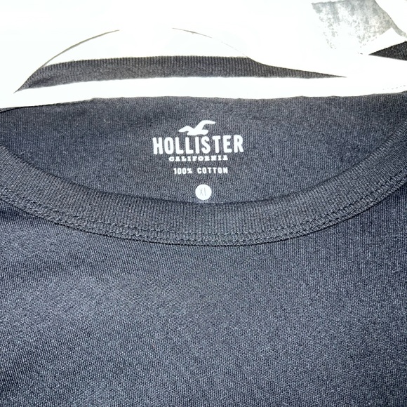 Hollister long sleeve - Picture 2 of 2
